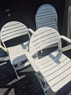 5 white wood rasin type chrs