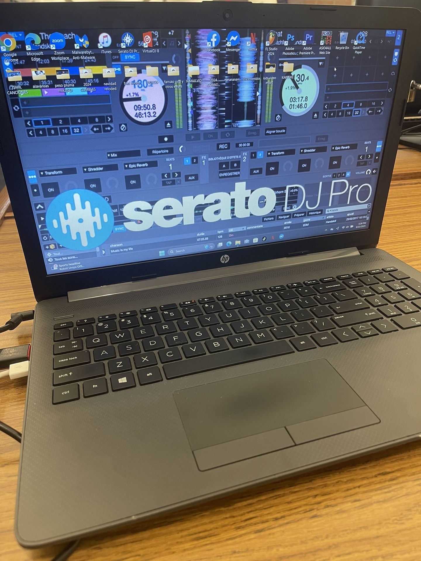 2020 año Laptop hp Ya Trae programas Icore 5  500ssd gb. 8 ram gb   incluidos  muy rapida Windows 11  con todo incluido 👇 🟥PROGRAMAS 🟥👇 ✅VIRTUAL D