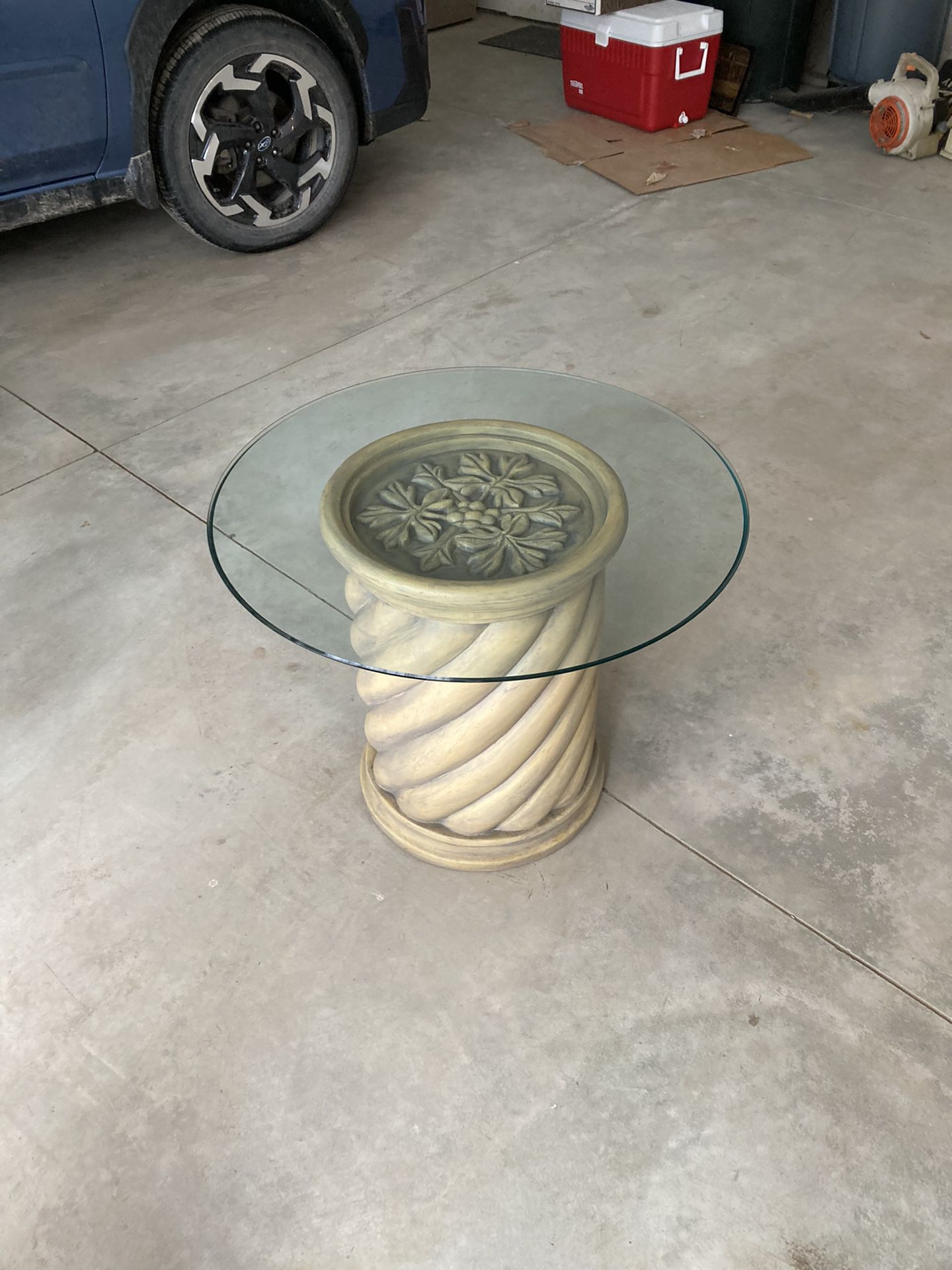 End Table / Glass Top