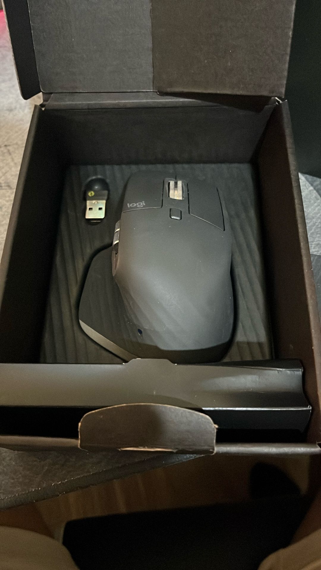A logitech MX master 3S mouse