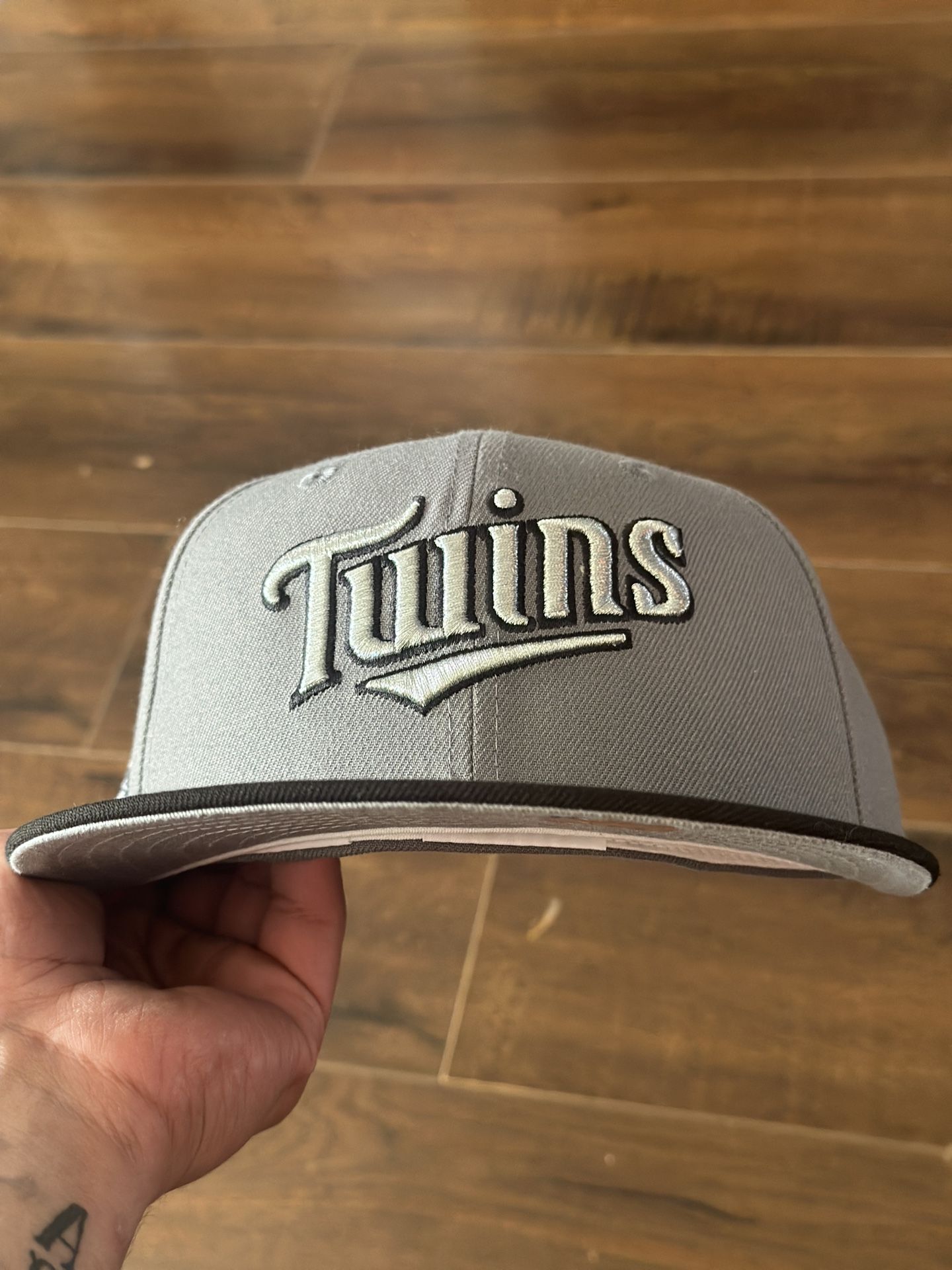 Twins 7 1/4