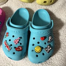 Crocs like new size 8