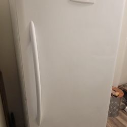 Frigidaire Deep Freezer 