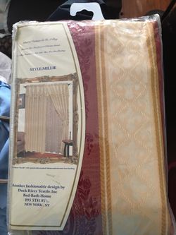 Curtain set burgundy and gold