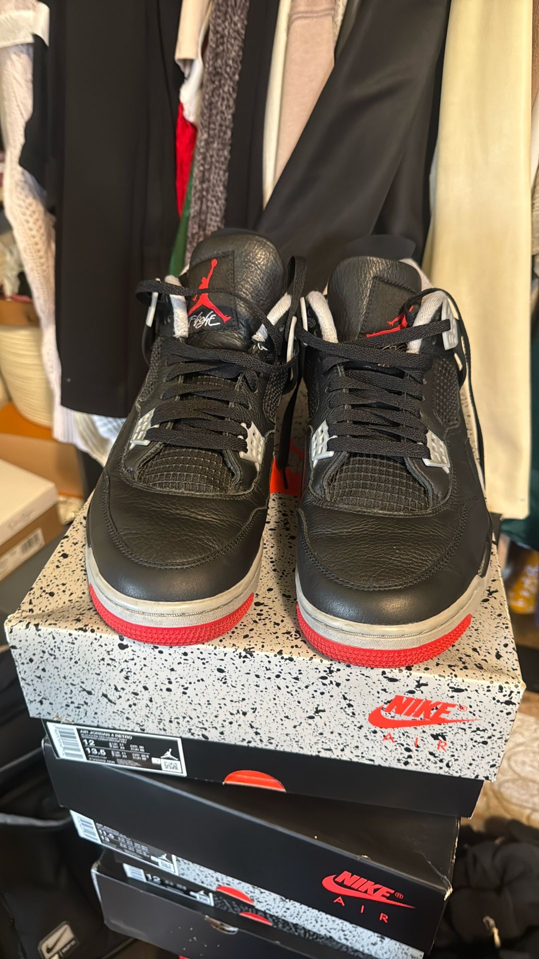 Jordan 4 Bred