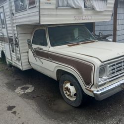 1977 Dodge Chasi I Will Take The Box Off If You Don't Want This Is A 440 Will Sell It If No One Wants Whole The Rig Has Not Run In Years Has Under 50k