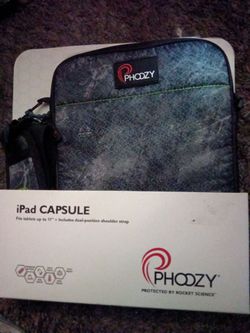 Phoozy iPad capsule