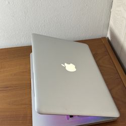 Apple MacBook Pro 13” I5/8GB/256GB SSD $140