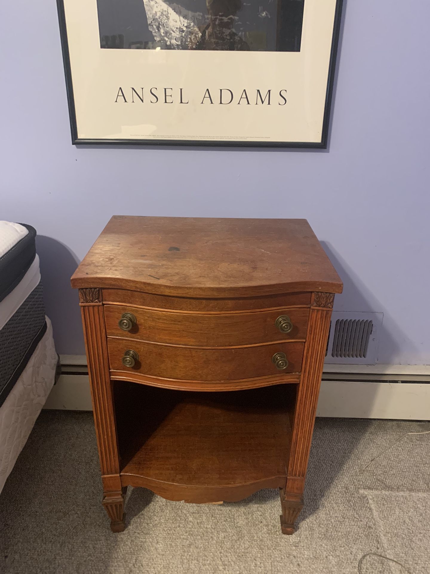 Vintage Wood side/nighttable With Drawers