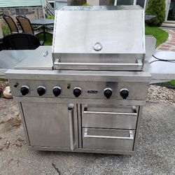 Viking BBQ Grill Stainless Steel & Rotisserie with 2 Side Burners