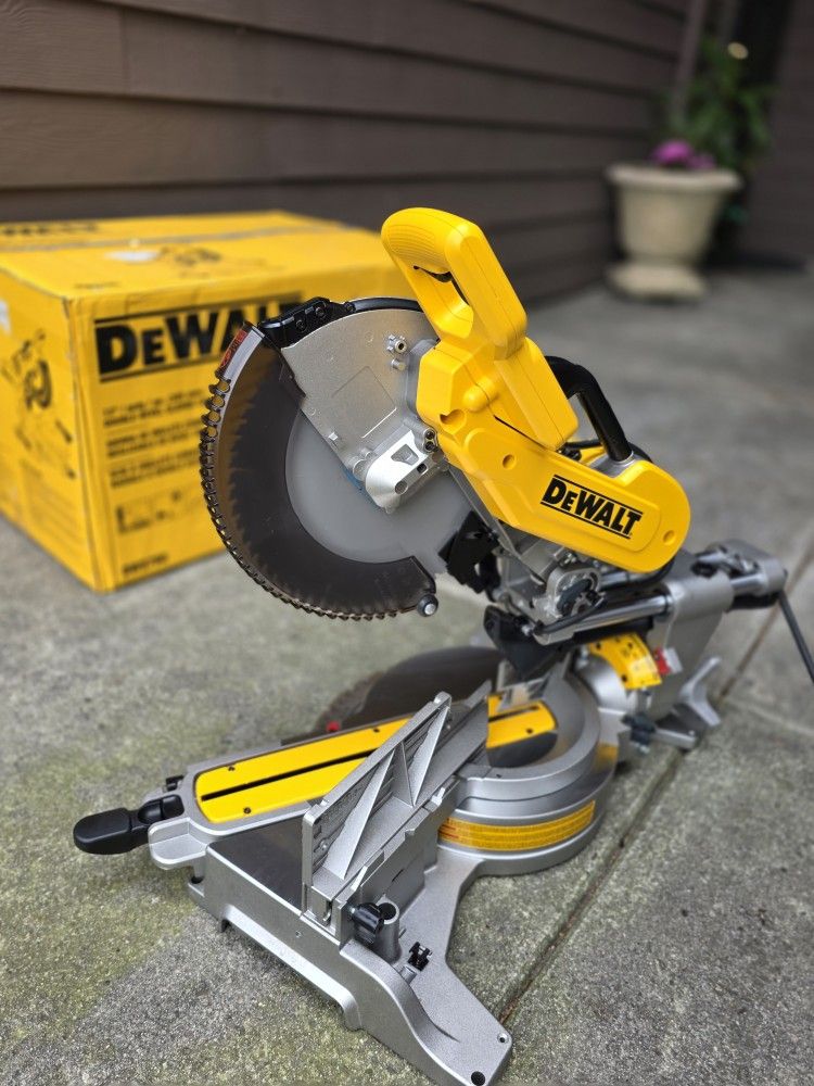 DEWALT ( DWS780) MITER SAW