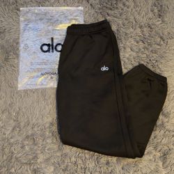 Alo Black Sweatpants 