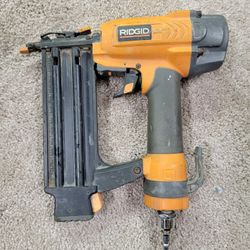 Rigid 18 Gauge Finish Nailer