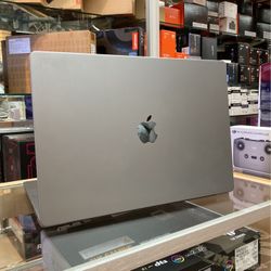 16” MacBook Pro M1 | 16GB RAM | 1TB 