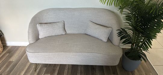 Loveseat