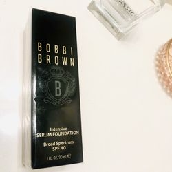 Bobbi Brown Intensive Serum Foundation W-026 Warm Ivory