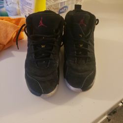 JORDAN 12 RETRO