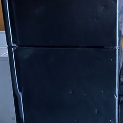 G.E Black 30” Refrigerator 