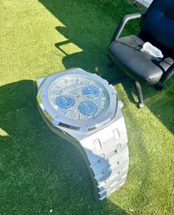 Exotic watch table