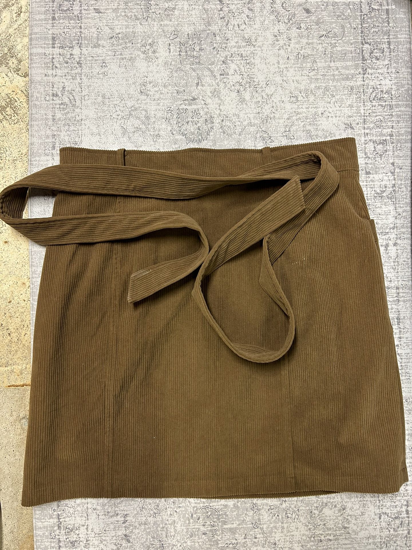 Women's Corduroy Skirt Medium
