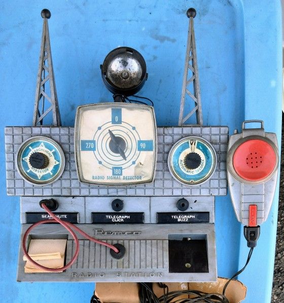 Vintage Remco Radio Station Signal Detector w/ Handheld Receiver Toy