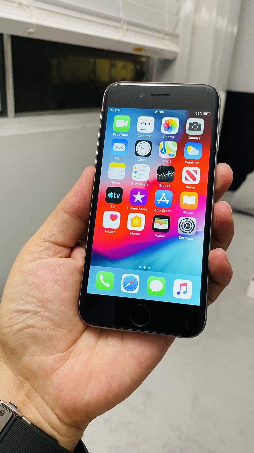 📱 iPhone 6 | 16GB | Unlocked | 100% Battery | Black | Great Condition
