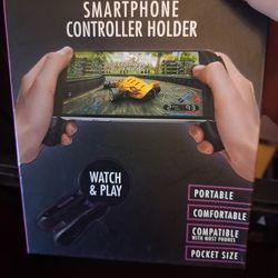 Smartphone holder for gaming