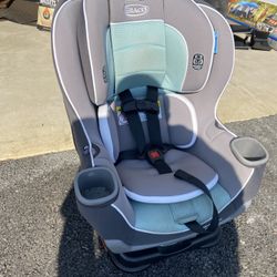 Graco Convertible Car Seat