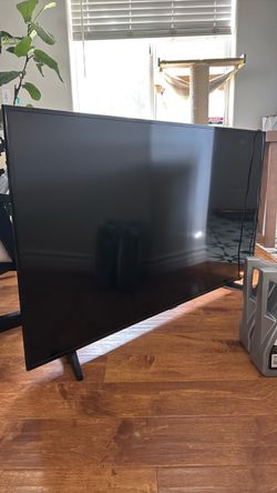 Used like new Samsung 55-inch Smart TV 180 obo