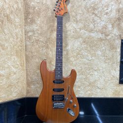 Squier Standard Stratocaster HSS Orange Electric Guitar 2005,squire Stratocaster,strat,Stratocaster,Fender Squire Stratocaster,guitarra Electrica