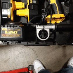Great Condition Dewalt dcd940