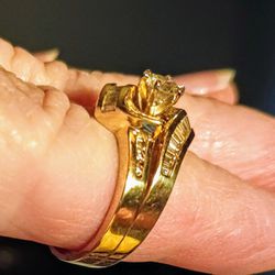 14K Solid Gold W/Diamonds Wedding Ring Size 7
