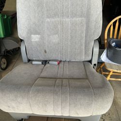 2000 Toyota sienna 3rd row seats