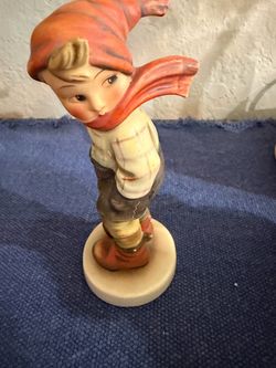 8 Hummel Porcelain Figurines