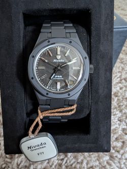 Nivada Grenchen F77 Ceramic METEORITE dial