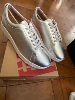 New Fitflop women’s size 9