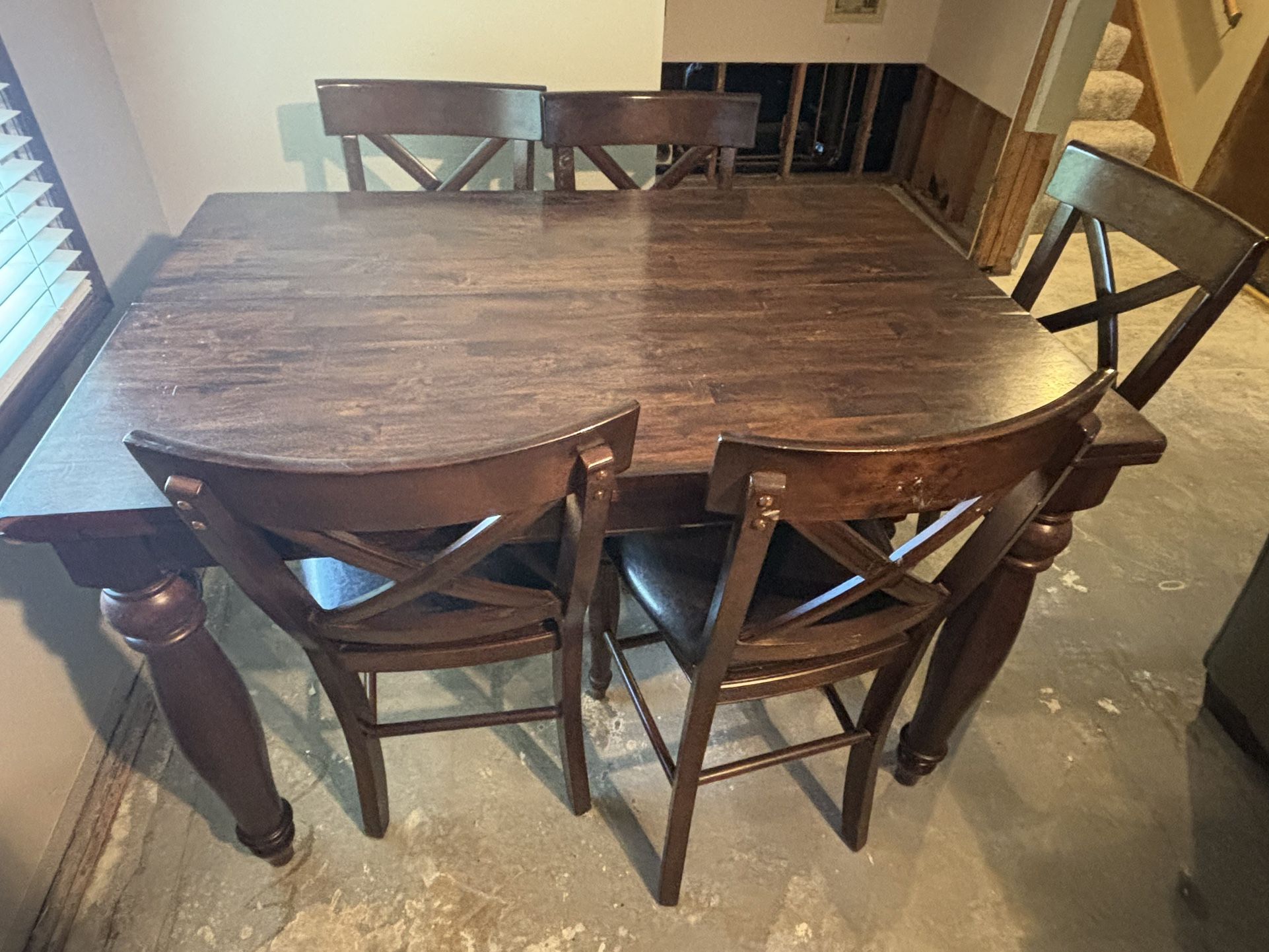 Kitchen Table 