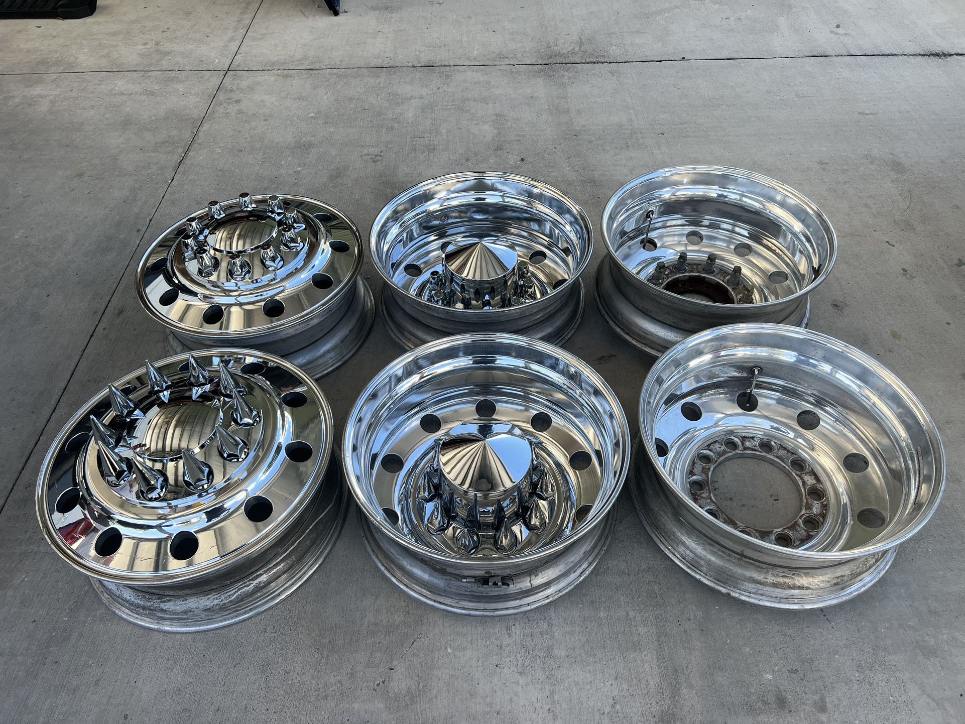 24 Inch Alcoa Dually Wheels