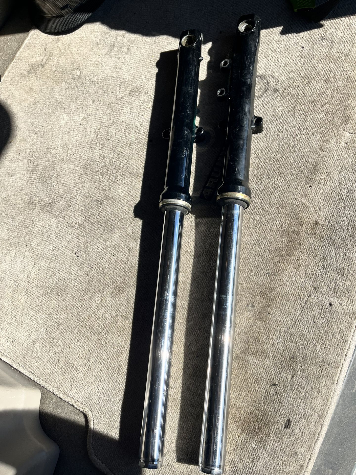 39mm Fork Tubes Powder Coated Lowers