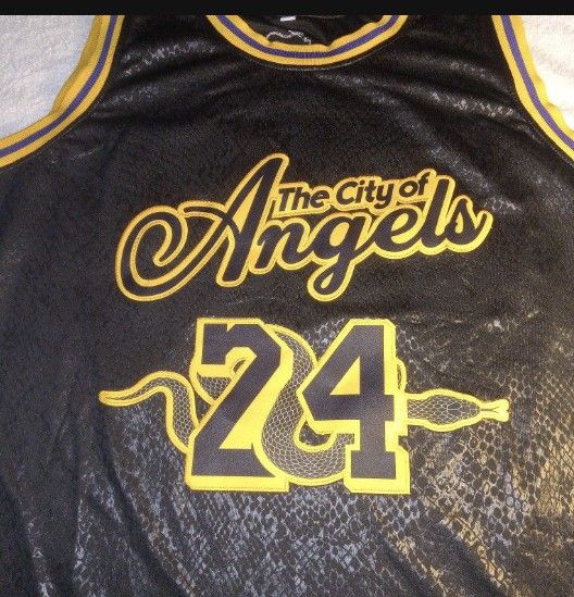 Kobe #24 Commemorative Jersey