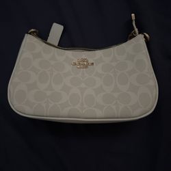 Coach Shoulder Bag 