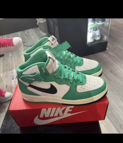 Nike Air Force 1 Mid Green White Sneakers