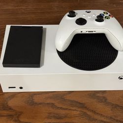 Xbox Series S and 500GB SSD