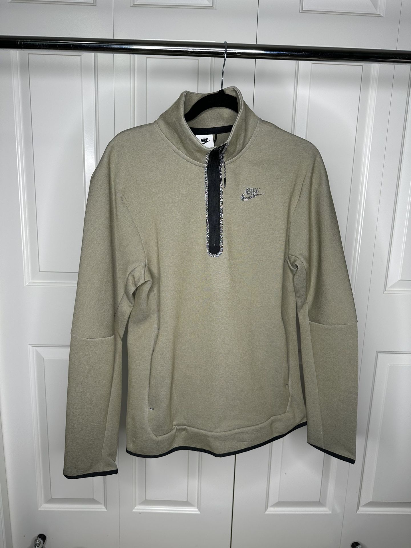 PRICE FIRM Nike Tech Fleece Quarter Zip Jacket BRAND NEW W/TAGS (Men’s Size Small)