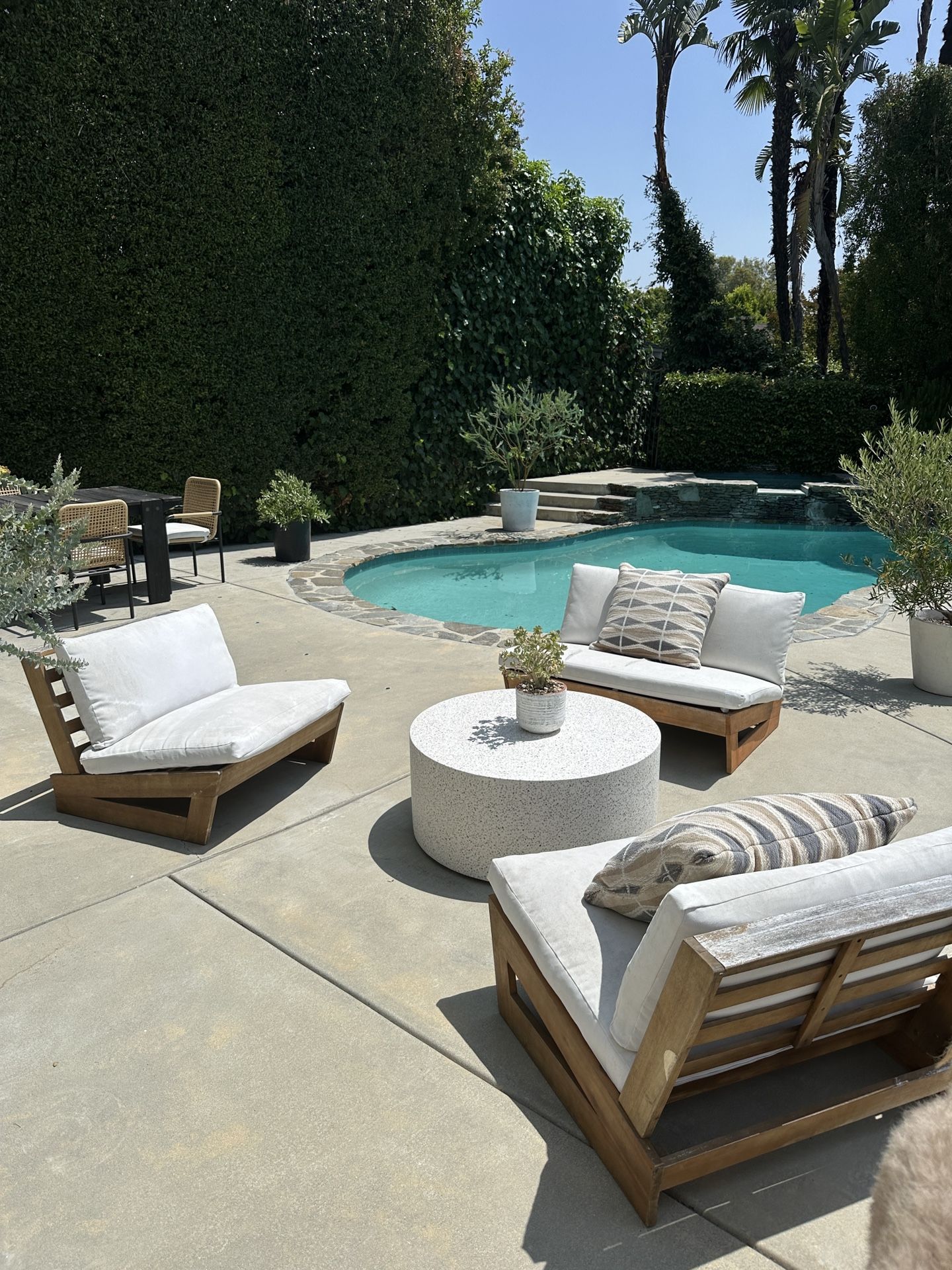 OUTDOOR TEAK FURNITURE SET $100