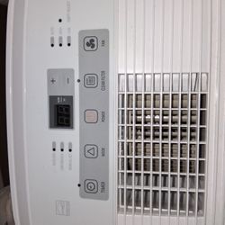 Hisense Dehumidifier 
