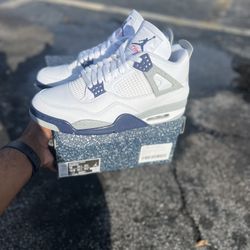 Jordan 4 Retro 