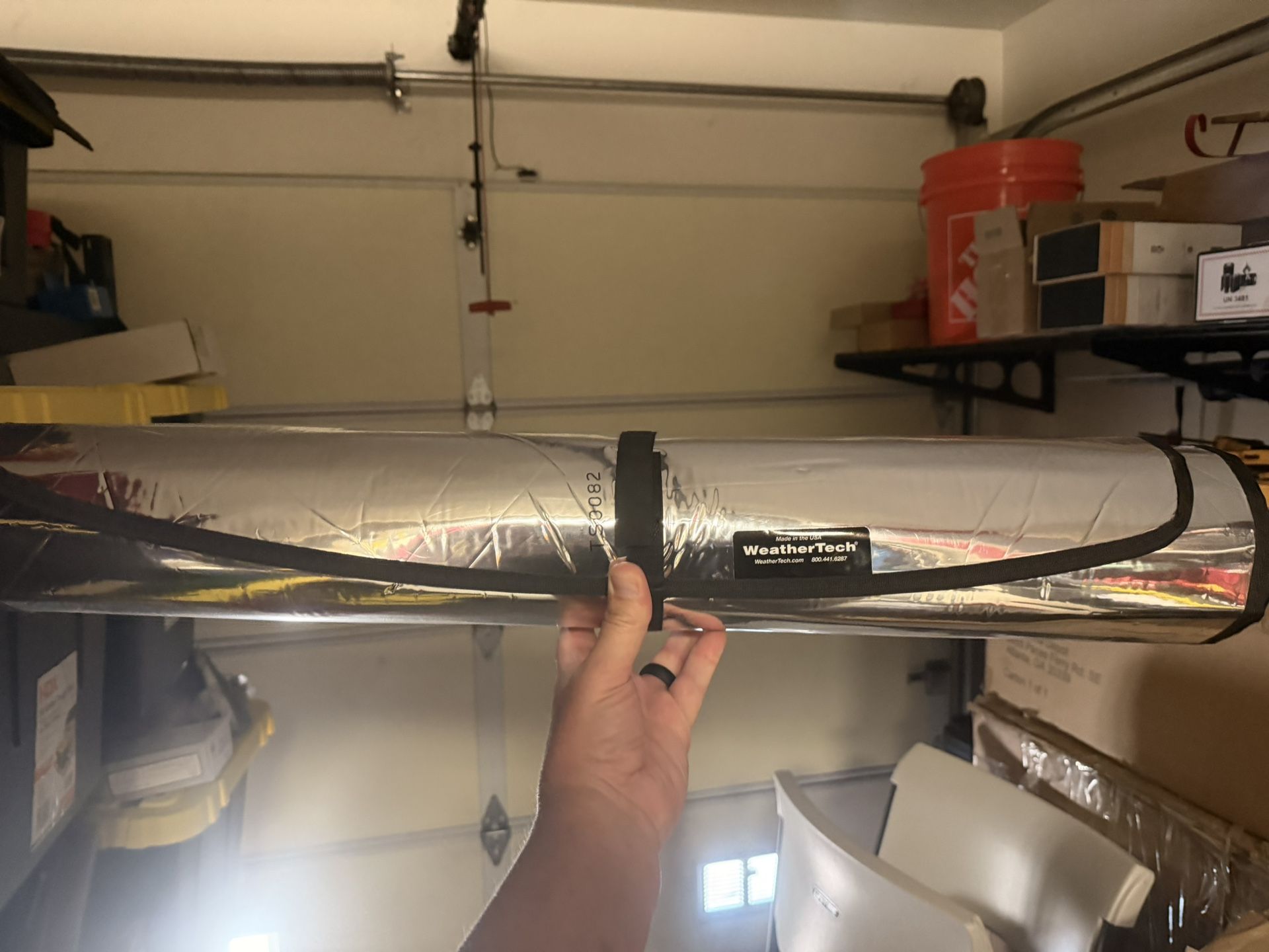 WeatherTech Custom-Fit Windshield Sun Shade – 2013 Jeep Grand Cherokee