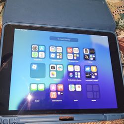 Ipad (Pending Pick Up)