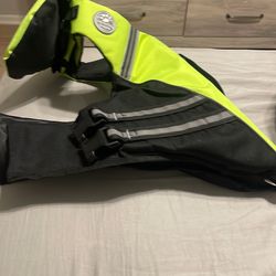 Dog life jacket